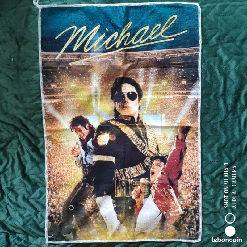 Michael Jackson serviette mains (image 1)