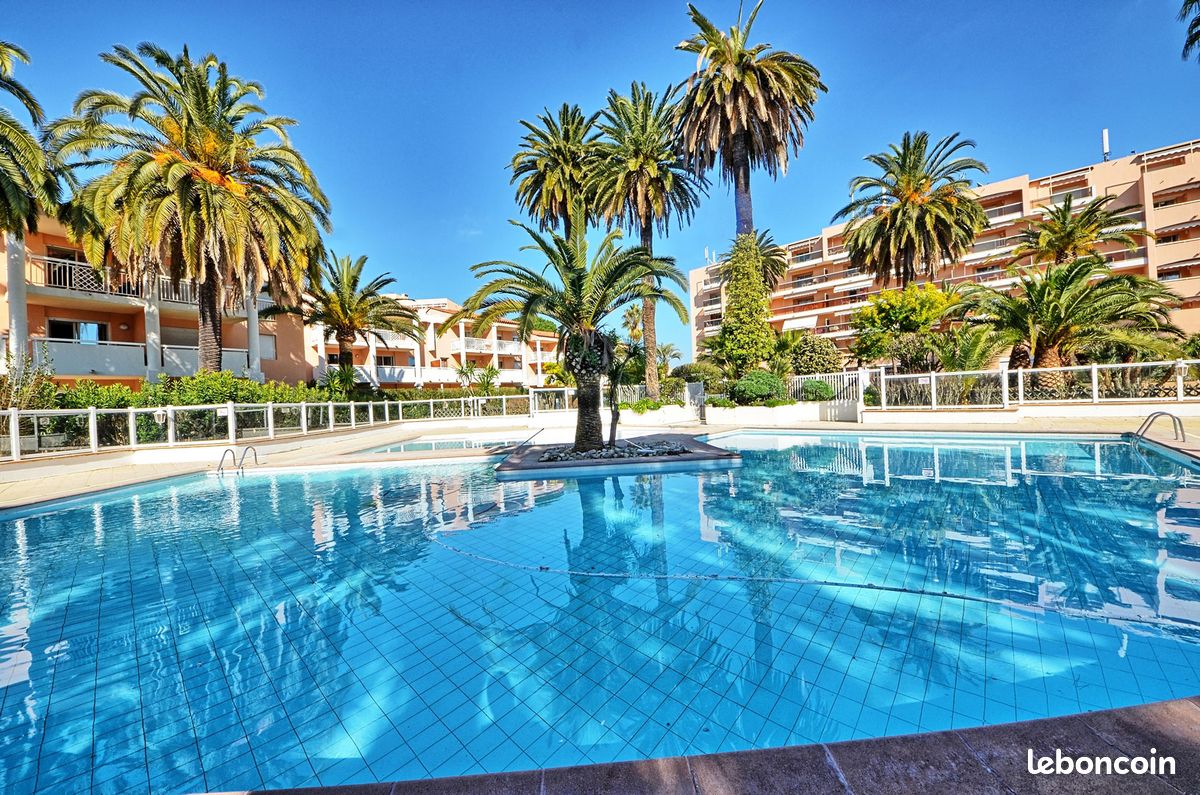 Appartement 2 pièces 30 m² · à Vallauris · 30 m² · 870 €/mois