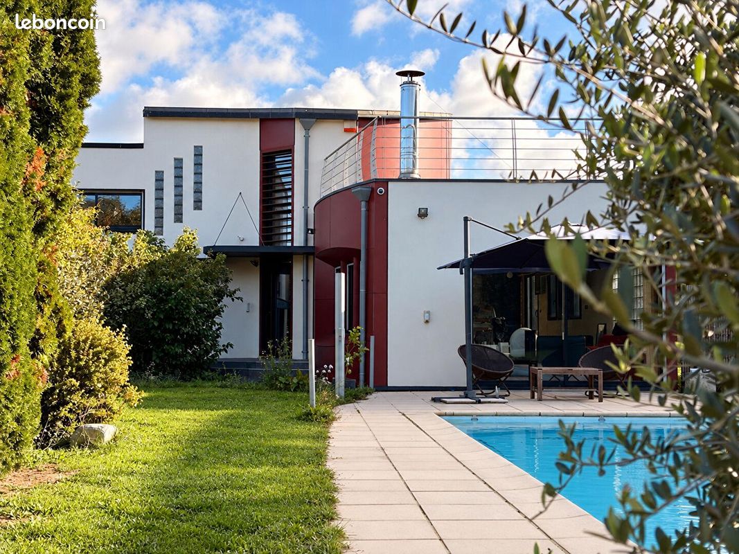 Maison 6 pièces 167 m² · à Grand-Couronne · 167 m² · 499 000 €