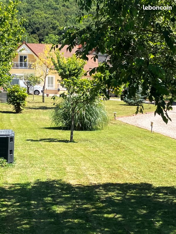 Maison 8 pièces 205 m² · à Villevallier · 205 m² · 420 000 €