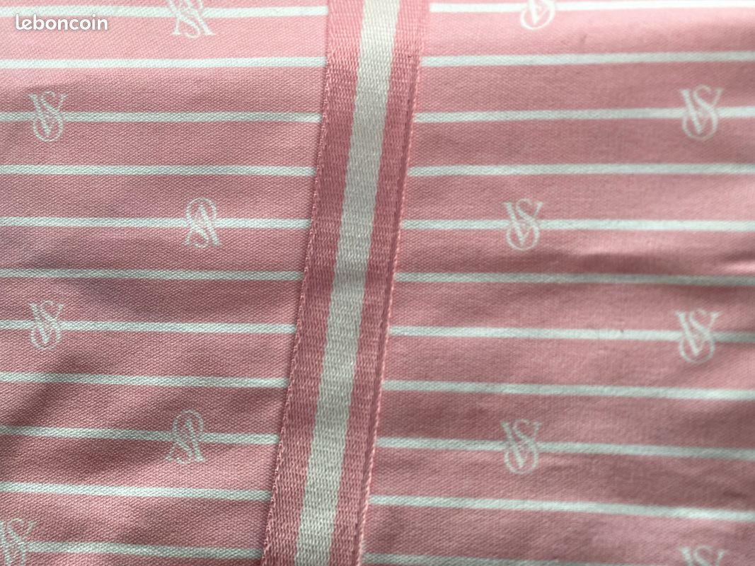 VICTORIA SECRET BOLSA DE PLAYA ROSA TOTE RAYAS ROSA Y BLANCO, Rosado