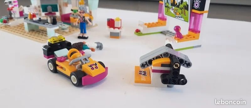 Lego Friends 41349 Le snack du karting (image 4)