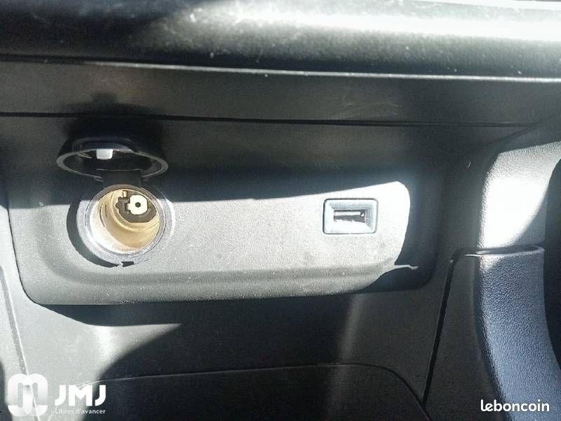 Citroën C3 PureTech 83 S&S BVM5 Feel Pack (image 15)