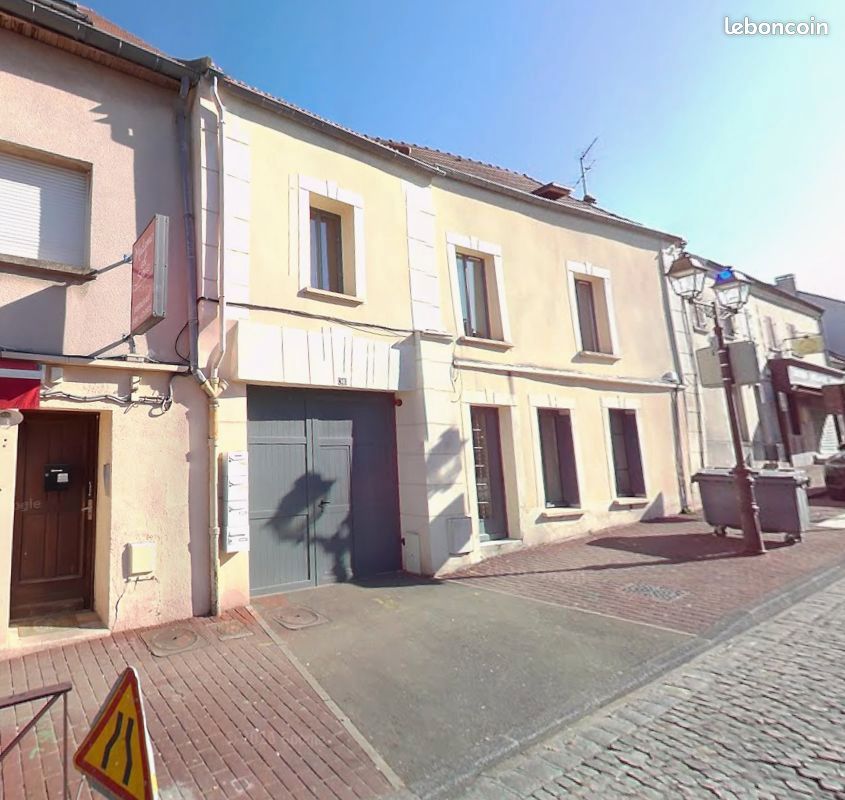Appartement 2 pièces 31 m² · à Roissy-en-France · 31 m² · 811 €