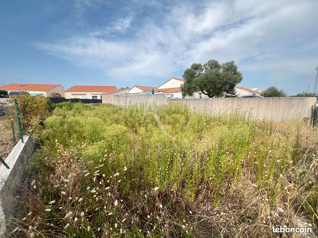 Terrain 290 m² · à La Tranche-sur-Mer · 290 m² · 123 200 €