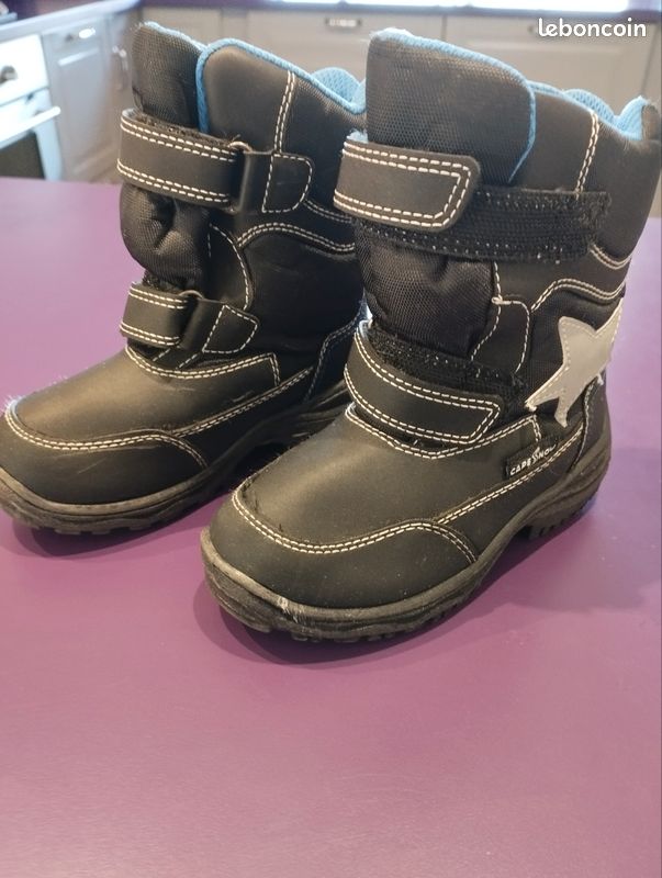 Bottes montantes taille 26 noir très bon état capsnow Chaussures