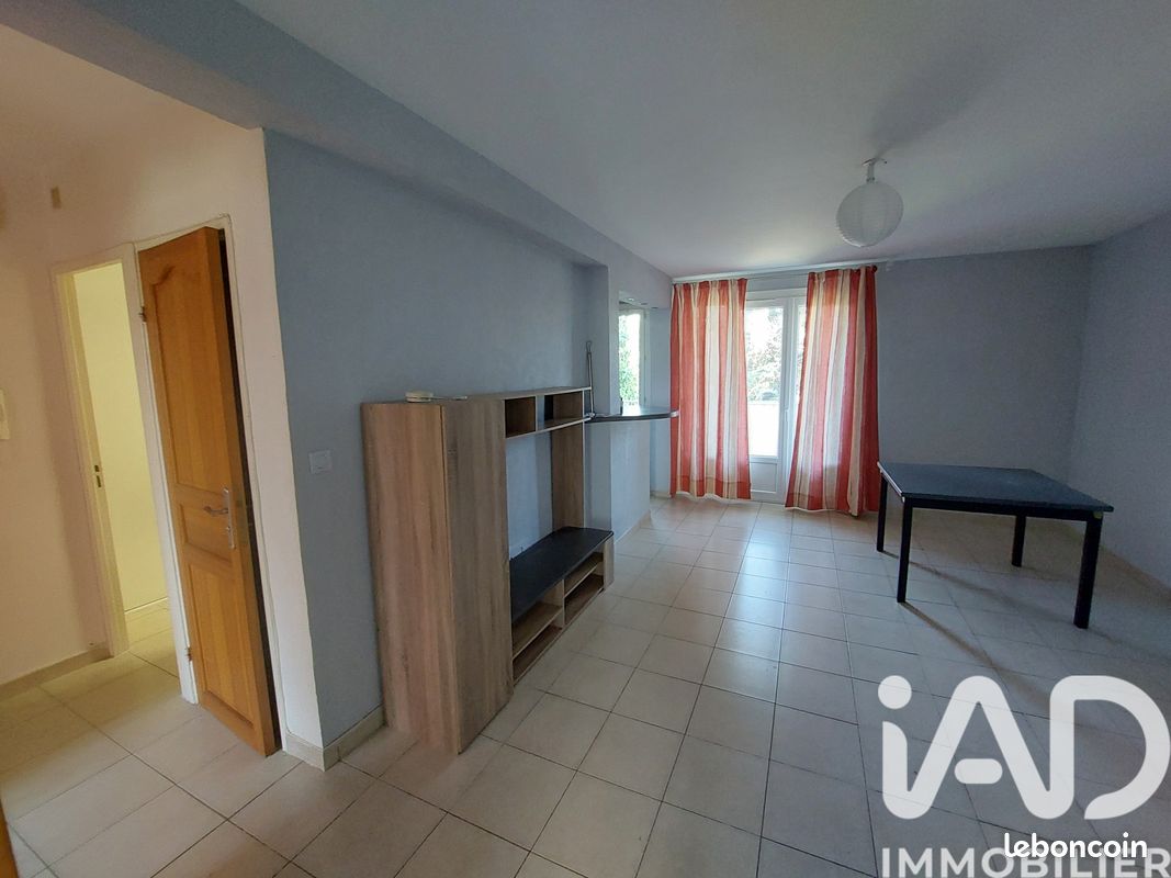 Appartement 3 pièces 56 m² · à Champagne-au-Mont-d'Or · 56 m² · 215 000 €