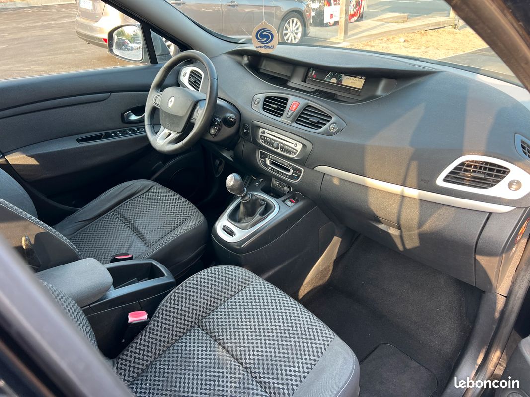 Renault scenic 1.5 dci 2011 314000km Bonn état réviser et garantie kit distribution ok (image 5)