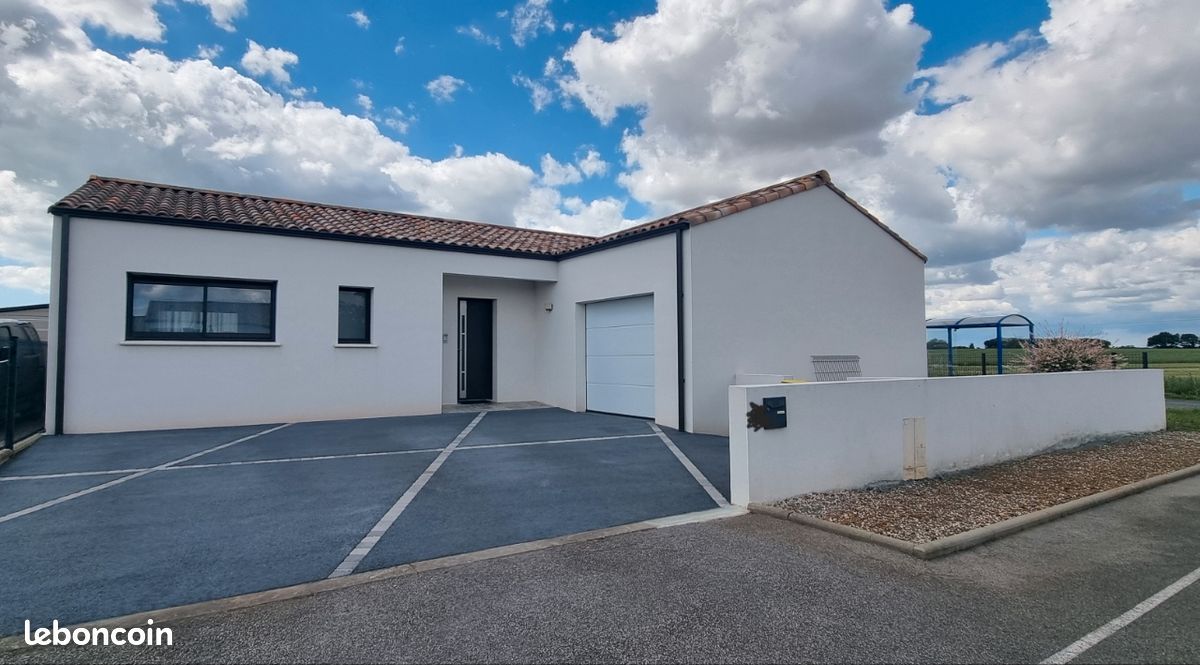 Maison 4 pièces 130 m² · à Angles · 130 m² · 1 310 €/mois