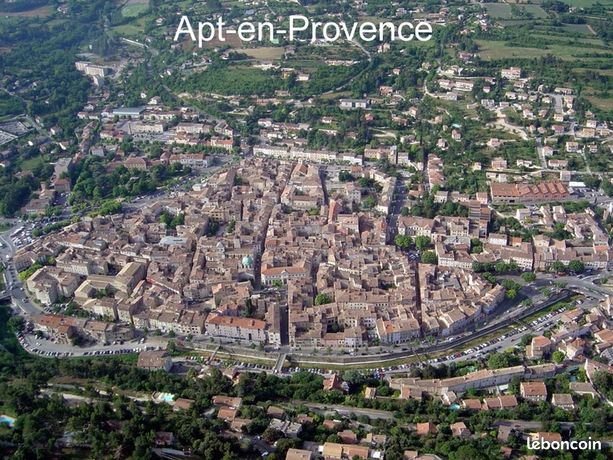 Terrain 244 m² Apt