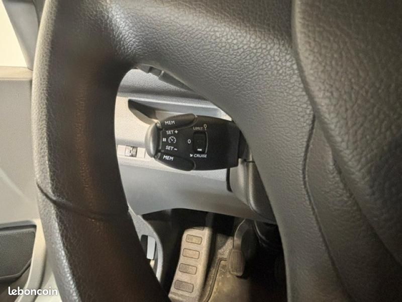Citroen Jumpy Fg M 1.5 BlueHDi 120 Driver GPS Camera Kit Bois (image 14)