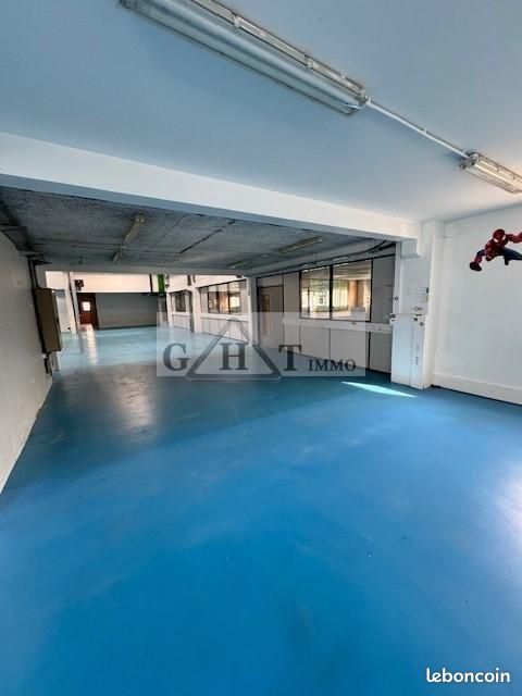 Local industriel 1 800 m² (image 3)