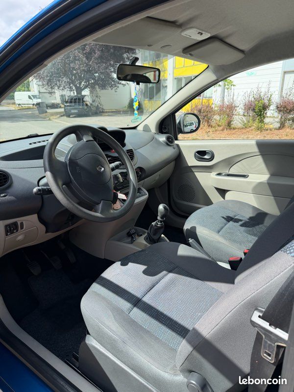 Renault Twingo II – 2009 (image 3)