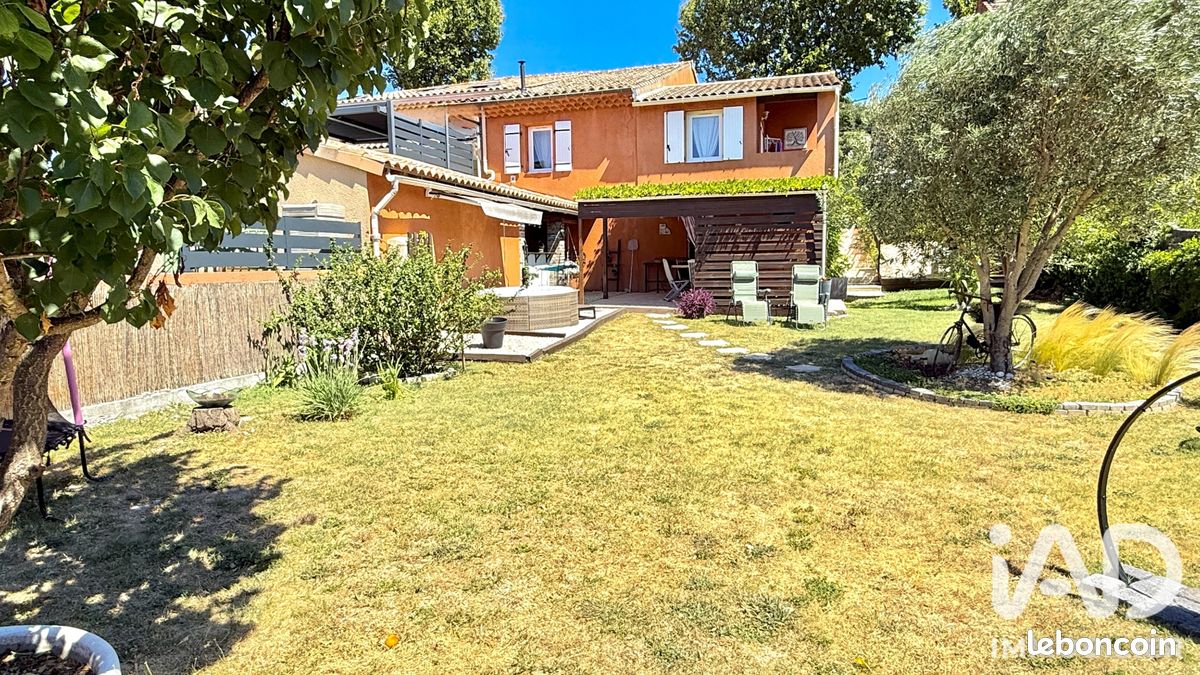 Maison 7 pièces 126 m² · à La Coucourde · 126 m² · 235 000 €
