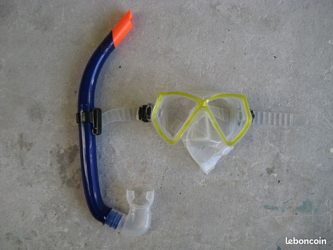 Masque et tuba de plongée pour enfant (image 1)