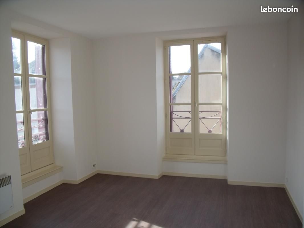 Appartement 3 pièces 60 m² · à Saint-Yrieix-la-Perche · 60 m² · 490 €/mois
