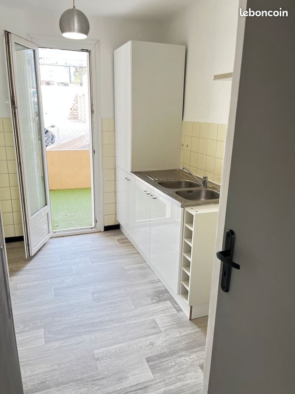 Loue T3 RDC traversant quartier Brunet