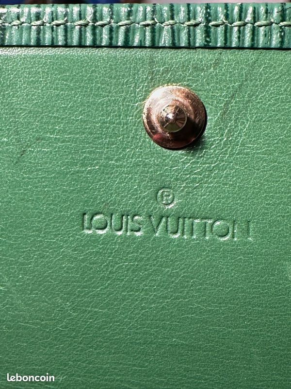 Porte-chéquiers Louis Vuitton cuir épi vert (image 5)