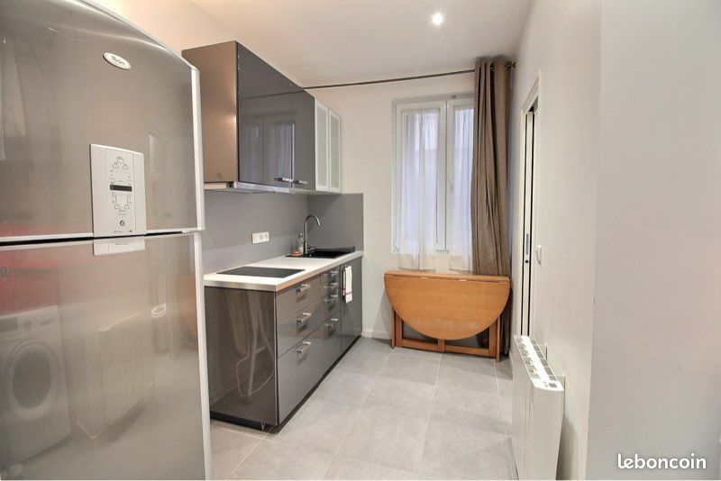 Appartement 1 pièce 19 m² · à Suresnes · 19 m² · 810 €/mois