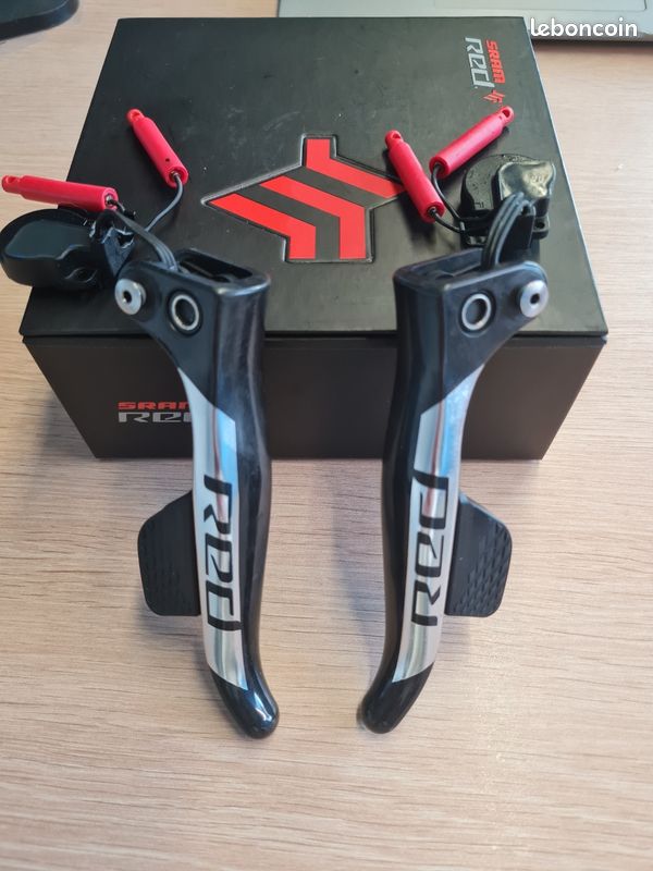 Sram Red 22 double Tap levier de vitesse - Lessard Bicycles