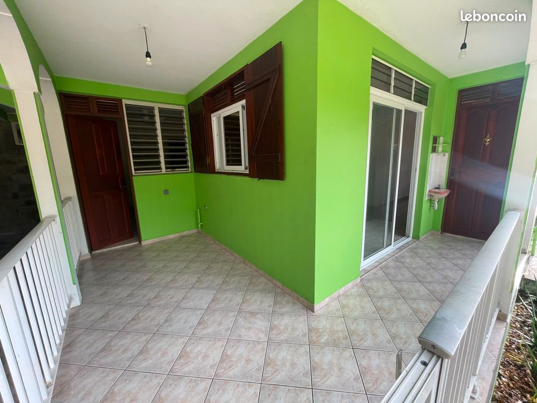 Maison 3 pièces 88 m² · à Pointe-À-Pitre · 88 m² · 800 €