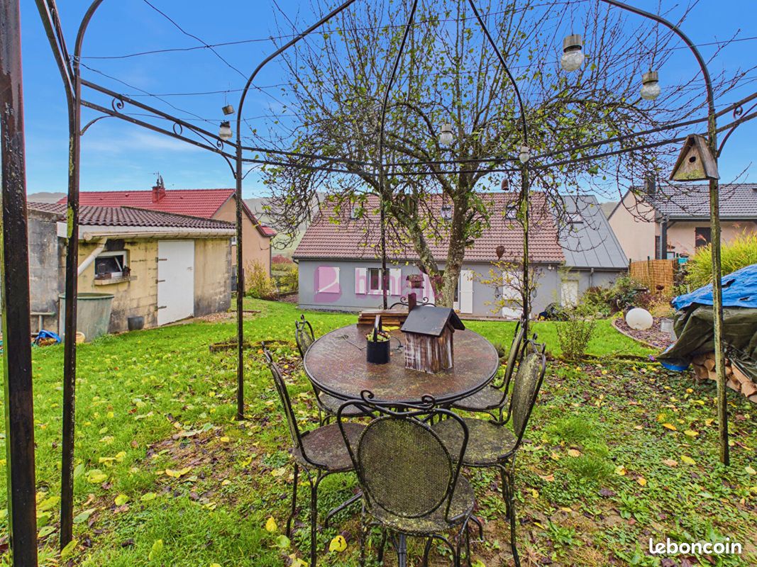 Maison 8 pièces 147 m² · à Escherange · 147 m² · 500 000 €