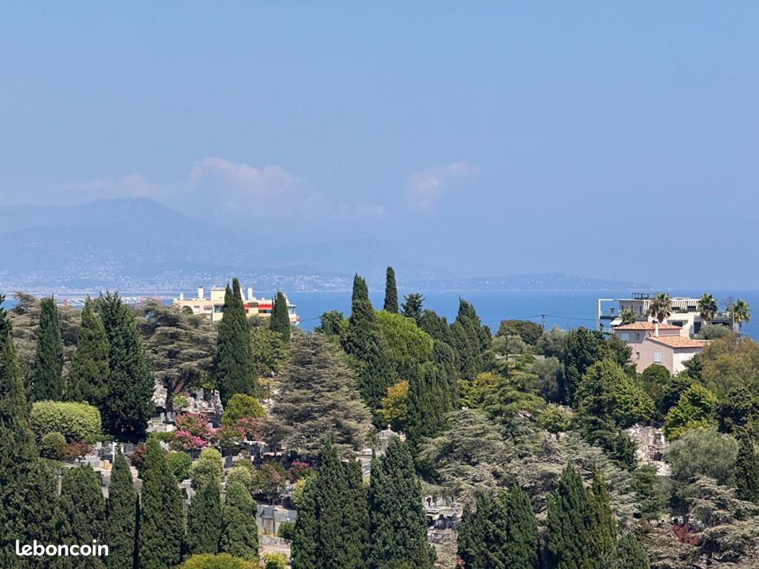 Appartement 3 pièces 60 m² · à Antibes · 60 m² · 380 000 €