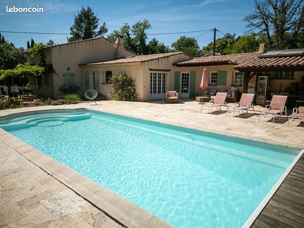 Maison 7 pièces 196 m² · à Forcalqueiret · 196 m² · 590 000 €
