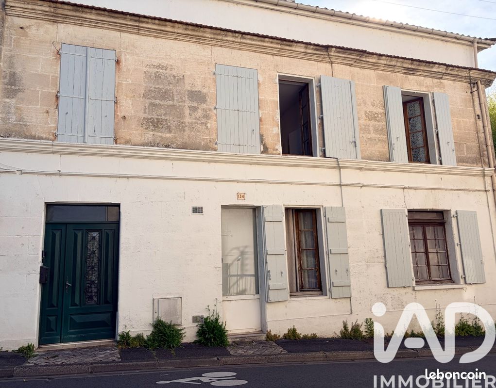 Local commercial 156 m² · à Angoulême · 156 m² · 210 000 €