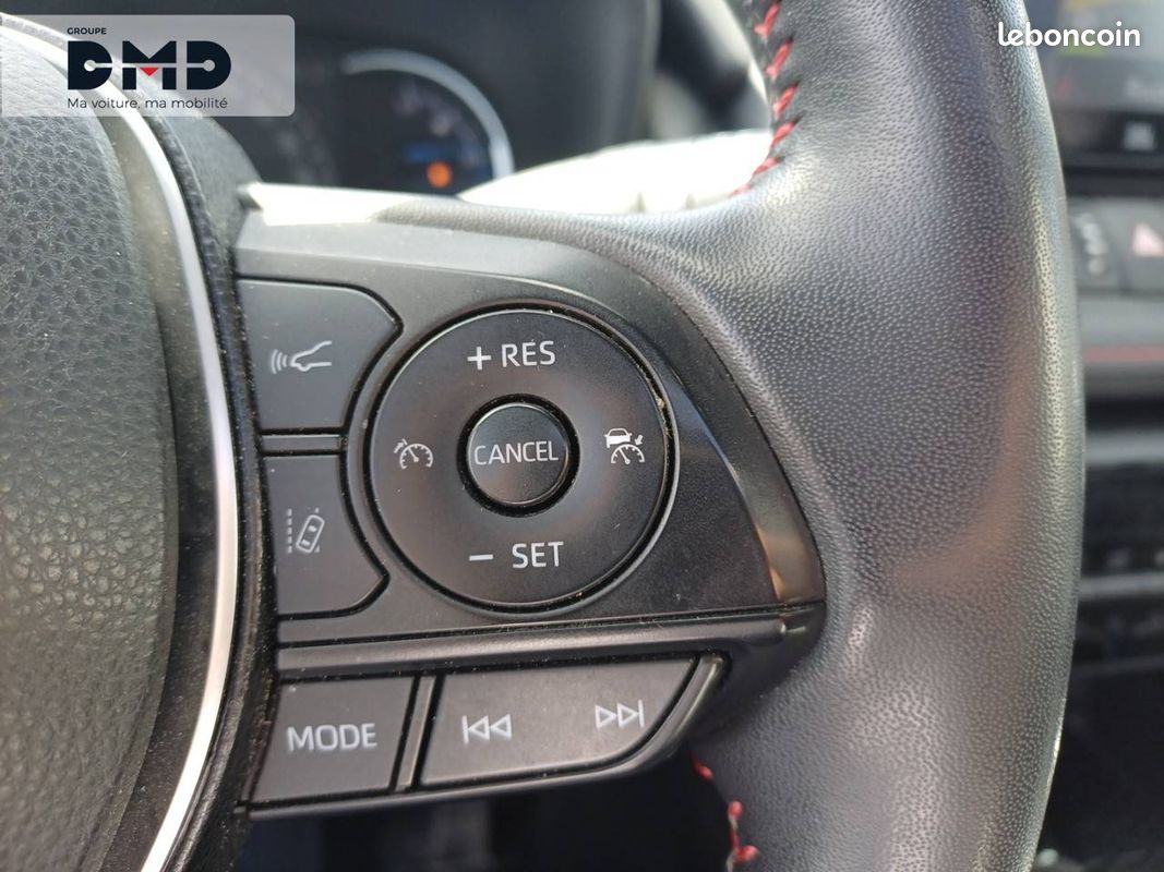 TOYOTA RAV4 Hybride Rechargeable AWD Design (image 16)