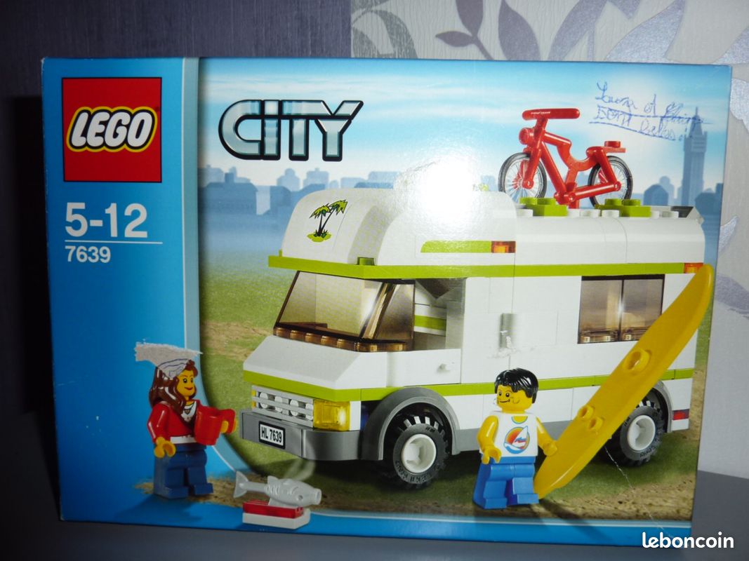 LEGO City - 7639 Le Camping-Car (image 1)