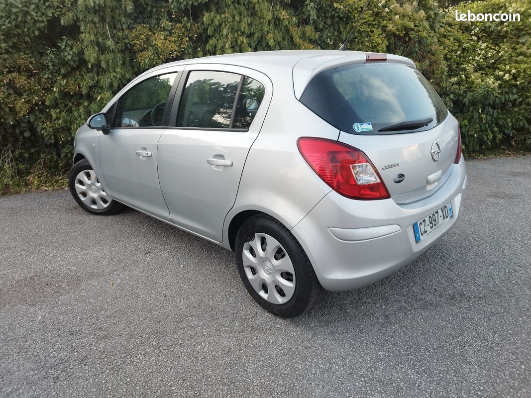 Opel corsa 1.3 cdti 75ch graphite (image 3)