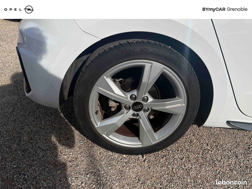AUDI A1 Sportback 30 TFSI 110 ch S tronic 7 S Line (image 15)