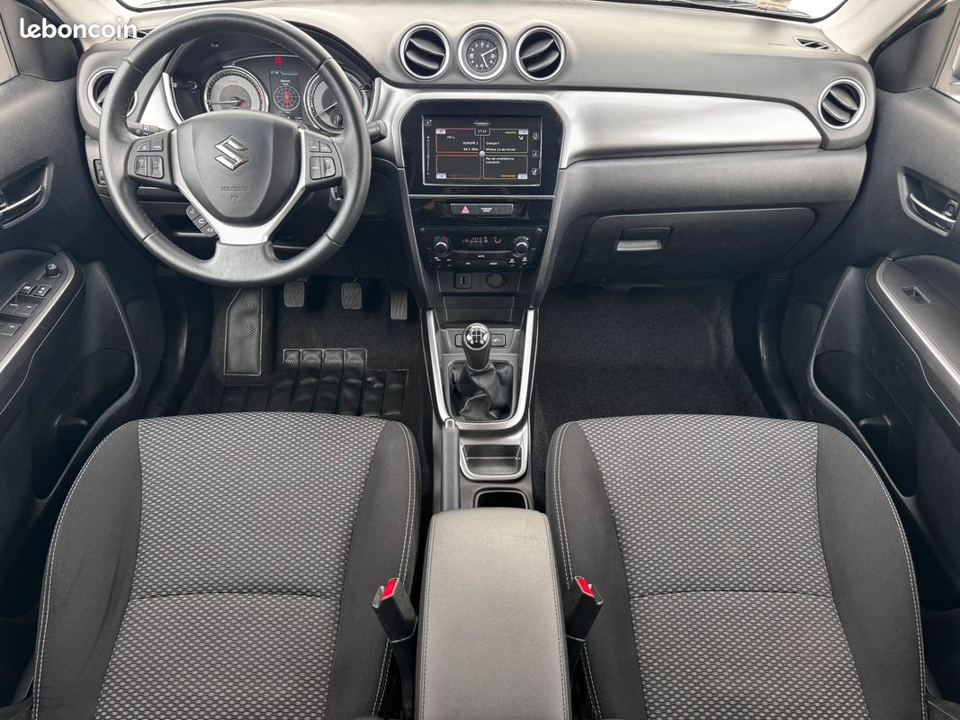 SUZUKI VITARA II PRIVILEGE 1.0 i BOOSTER JET 12V 111cv 5 PORTES (image 3)
