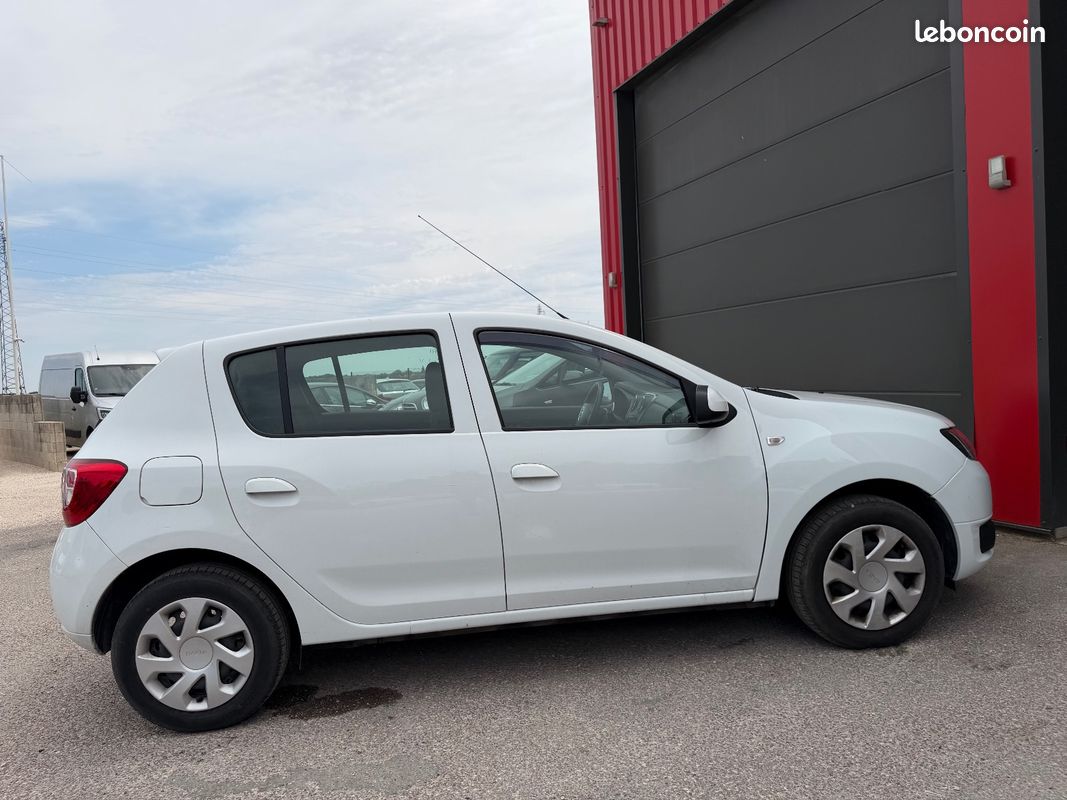 DACIA SANDERO 1.5 dCi 90 FAP Lauréate (image 32)