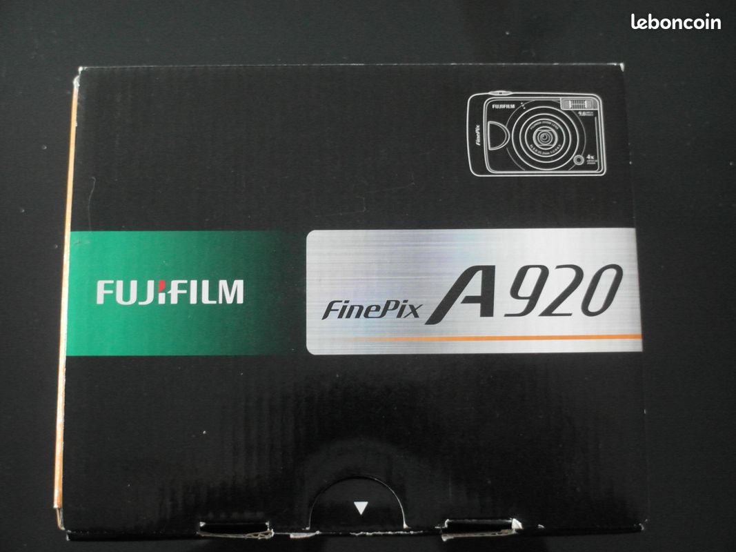 Appareil Photo Numérique Compact Fujifilm Finepix A920 – Argenté, Zoom 4x, En Boîte D'origine, état Très Propre