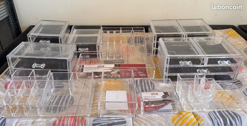 Rangement maquillage (image 1)