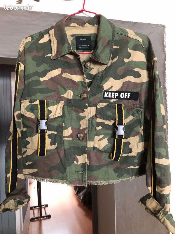 style militaire gilet camouflage femme