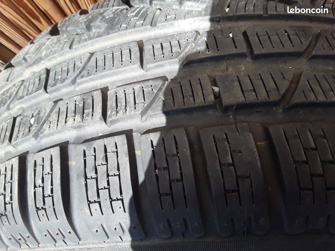 2 pneus neige 215 / 60 R 16 99 T M+S (image 3)