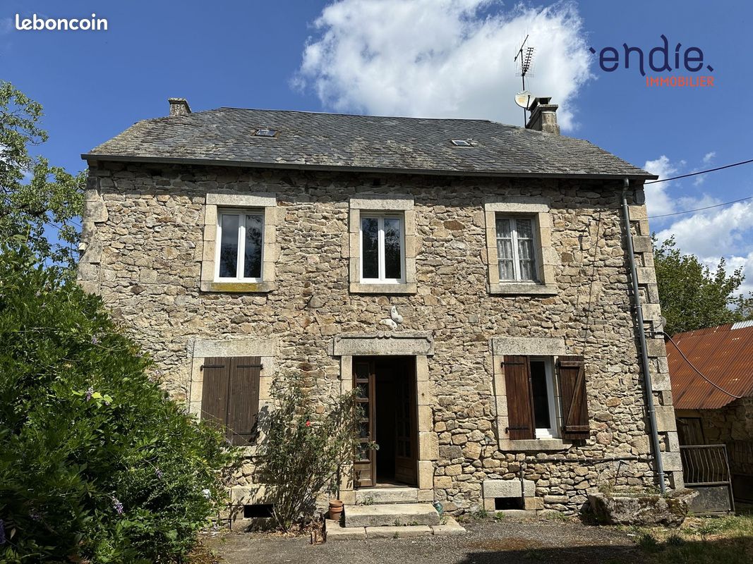 Maison 6 pièces 120 m² · à Champagnac-la-Prune · 120 m² · 87 000 €