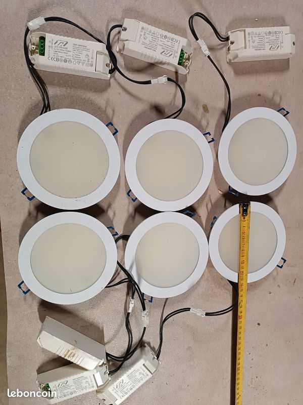Spot14 cm led avec transformateur (image 1)