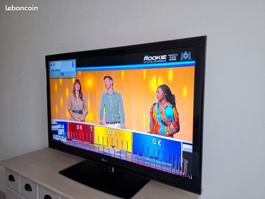 Téléviseur LG 120cm (image 2)
