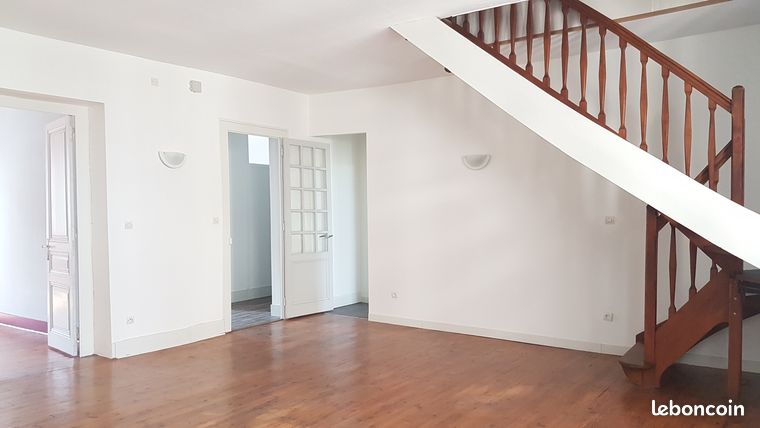 APPARTEMENT DUPLEX - 152 m² (121m² Carrez )