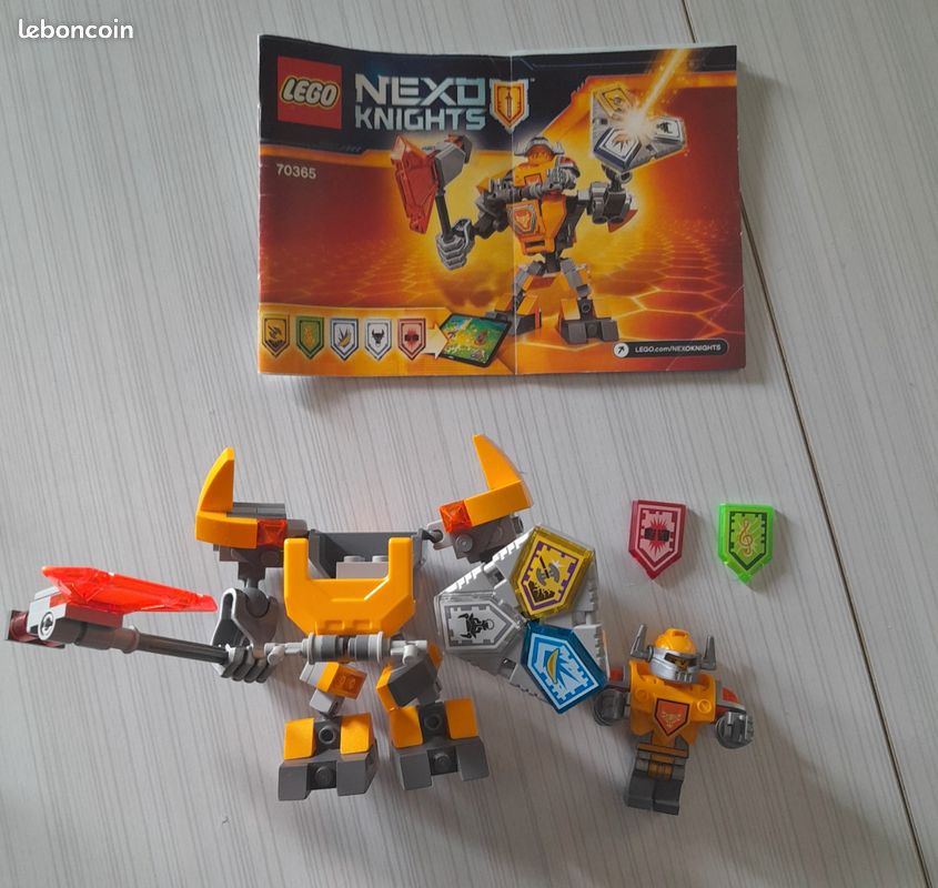 LEGO Nexo Knights Tenue de combat Axl Jeux Jouets