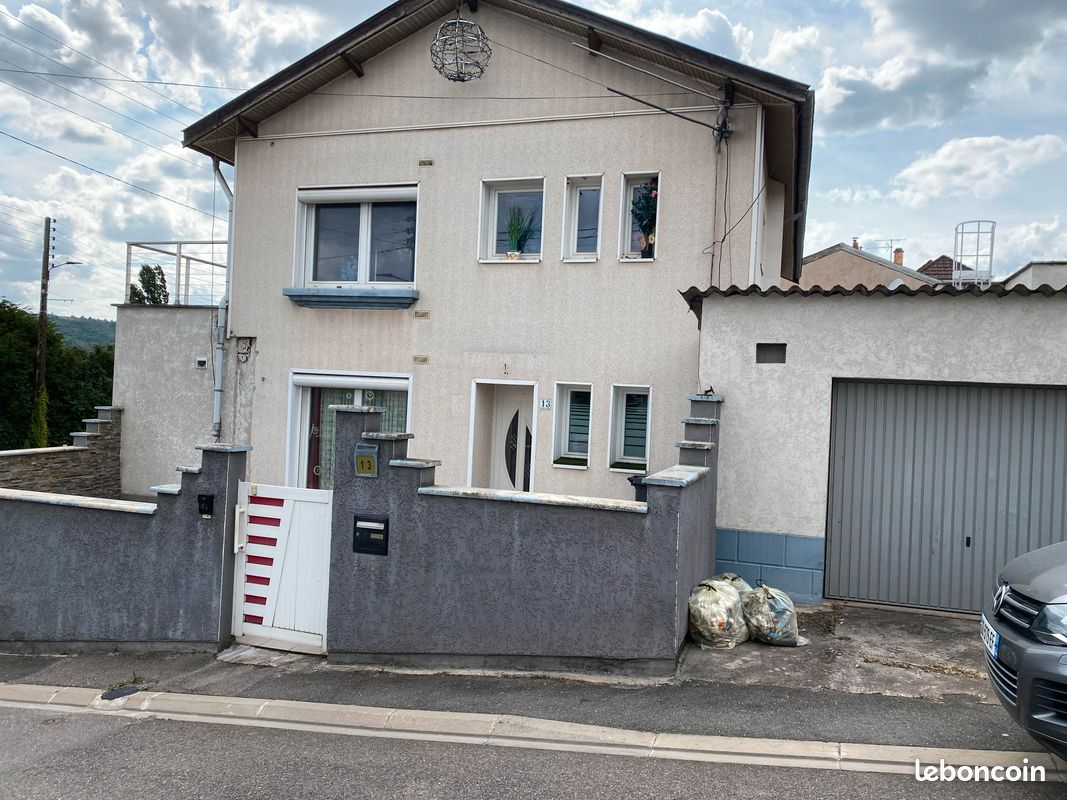 Maison 6 pièces 190 m² · à Neuves-Maisons · 190 m² · 270 000 €