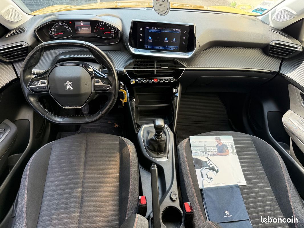 Peugeot 208 Active Bluehdi 100 ch (image 8)