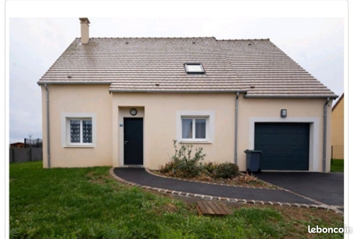 Maison 4 pièces 112 m² · à Domfront-en-Champagne · 112 m² · 890 €/mois