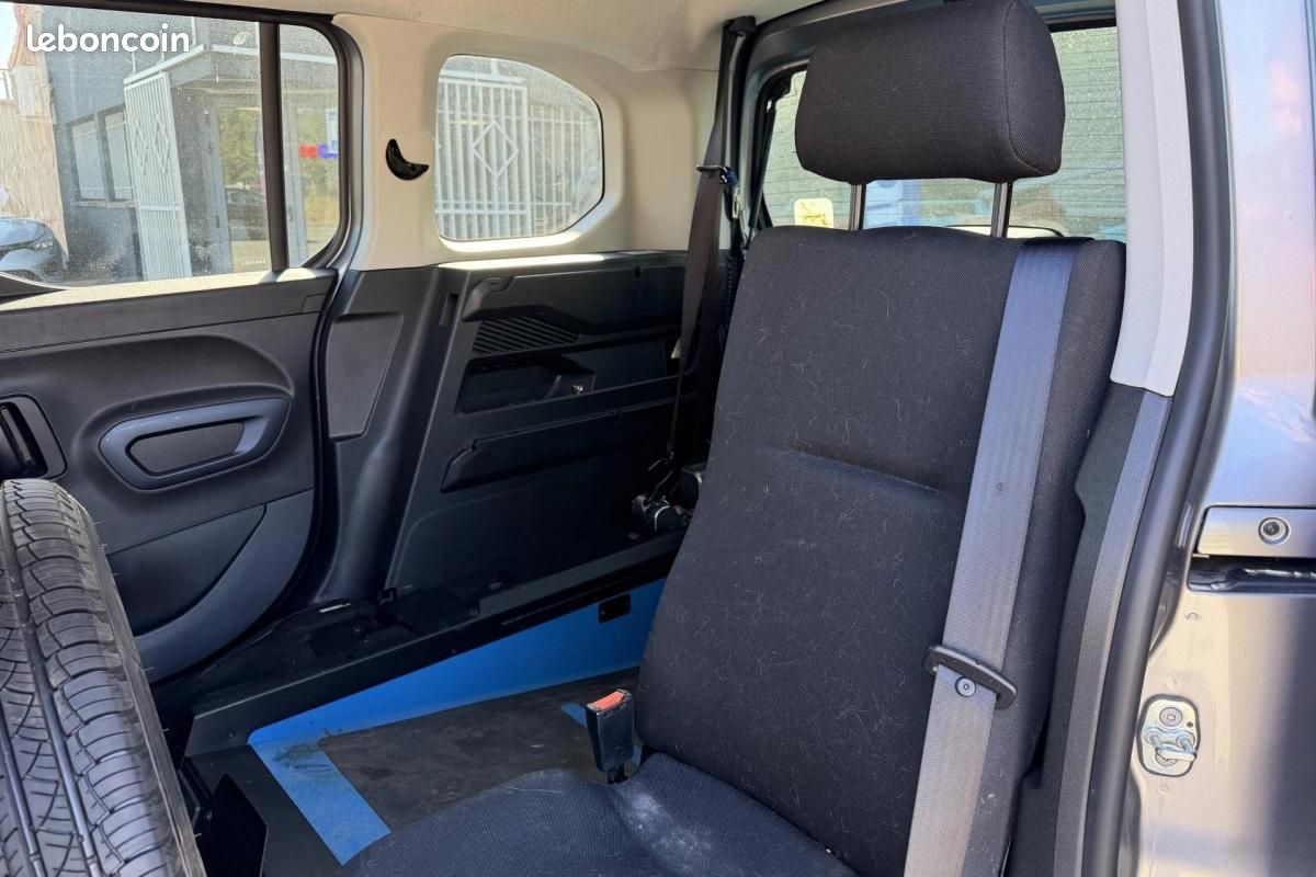 Peugeot Rifter COMBI 1.5 BLUEHDI 130 L1 ALLURE PACK START-STOP TPMR (image 24)