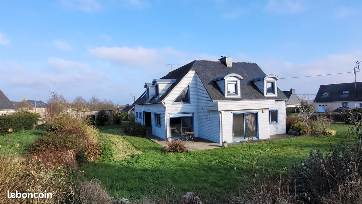 Maison 5 pièces 190 m² · à Lanfains · 190 m² · 312 500 €