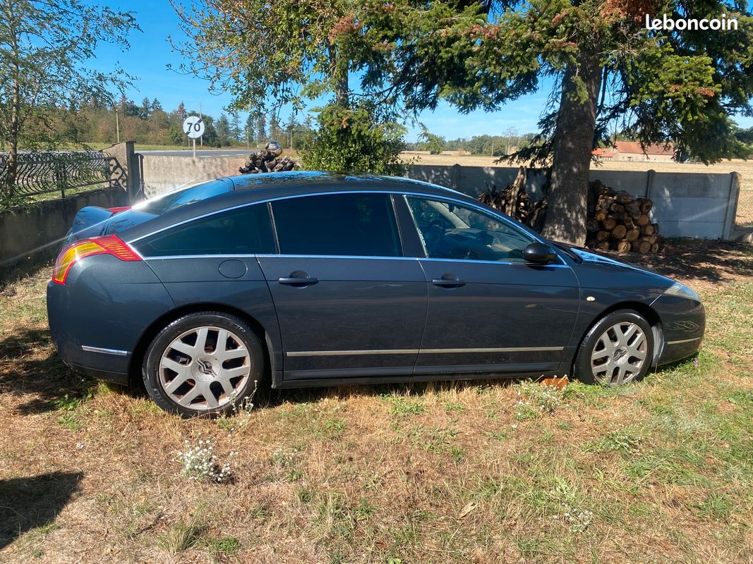 Cytroen C6 moteur V6 2007 235000km (image 2)